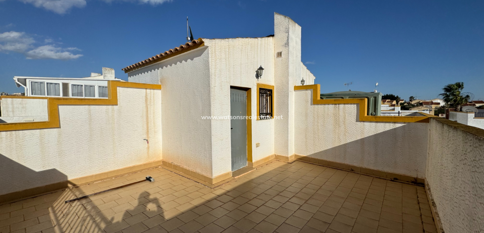 Resale - Quad - Urb. La Marina