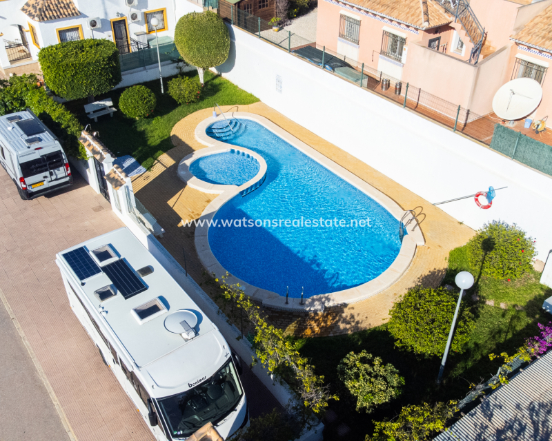 Resale - Quad - Urb. La Marina