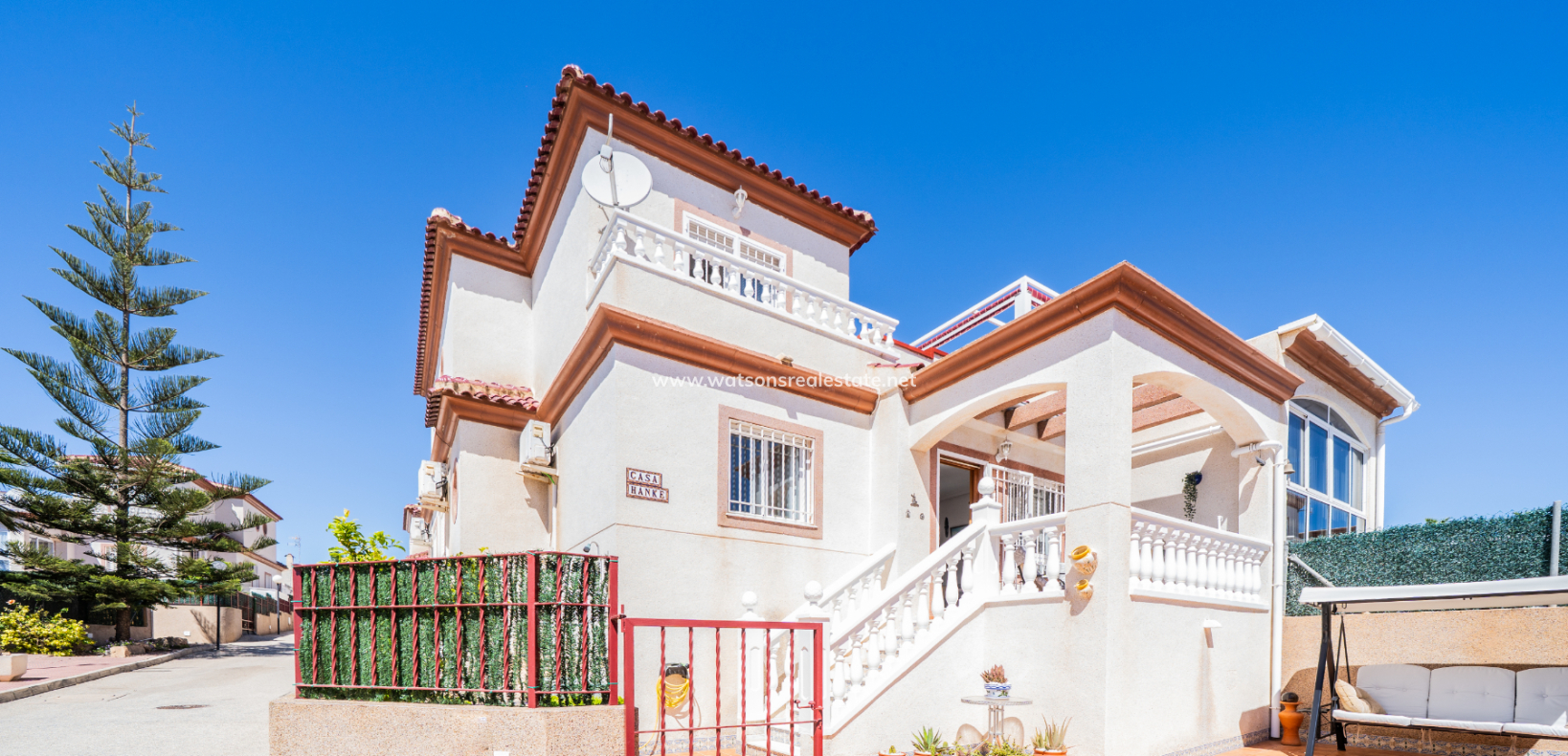 Resale - Quad - Urb. La Marina