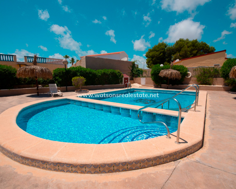 Resale - Quad - Urb. La Marina