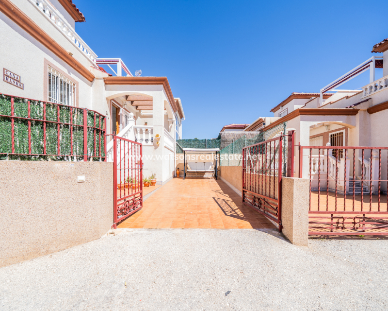 Resale - Quad - Urb. La Marina