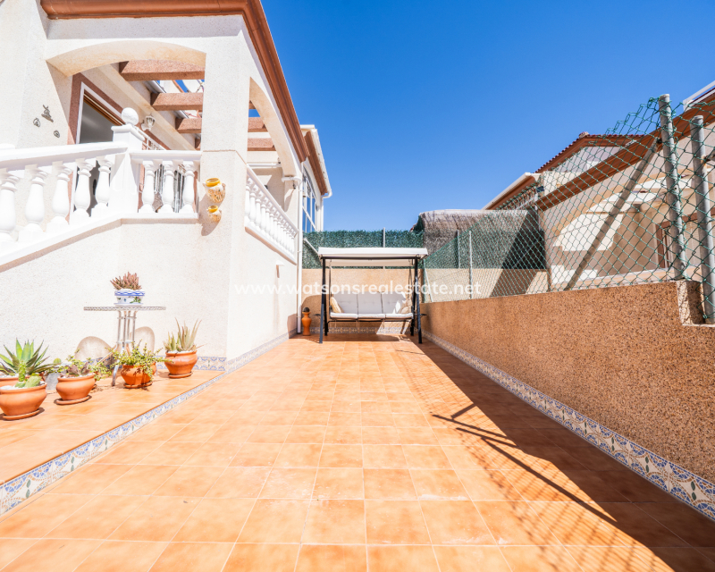 Resale - Quad - Urb. La Marina