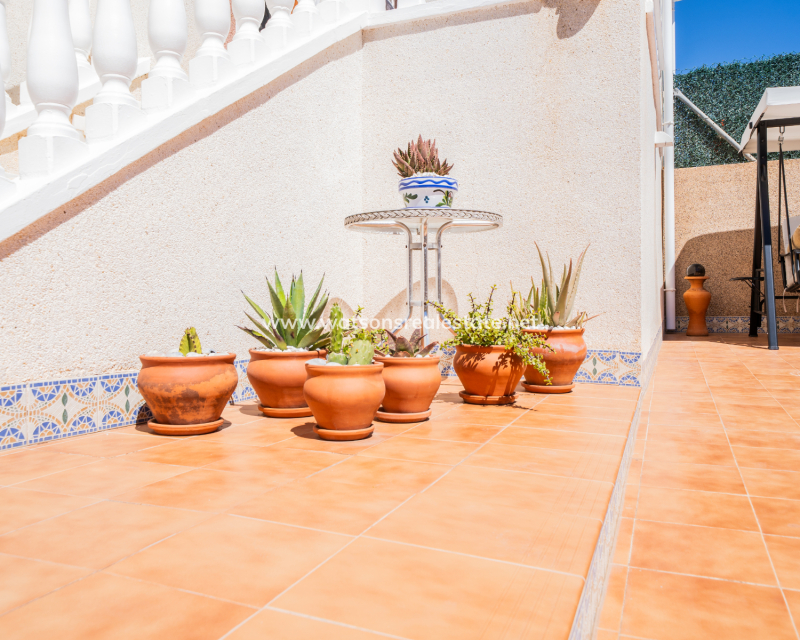 Resale - Quad - Urb. La Marina