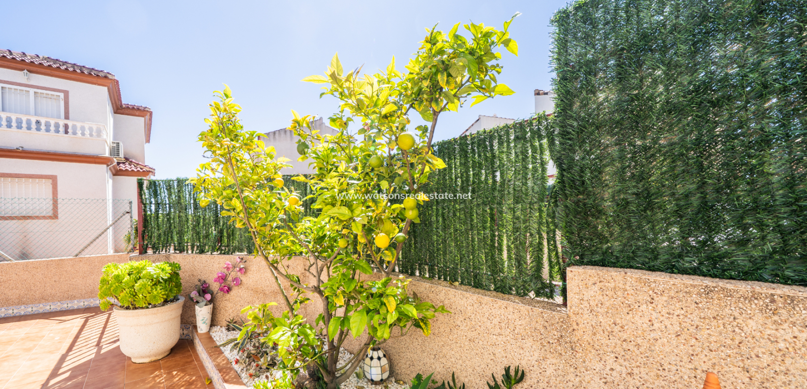 Resale - Quad - Urb. La Marina