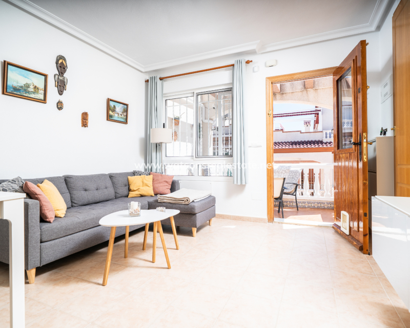 Resale - Quad - Urb. La Marina