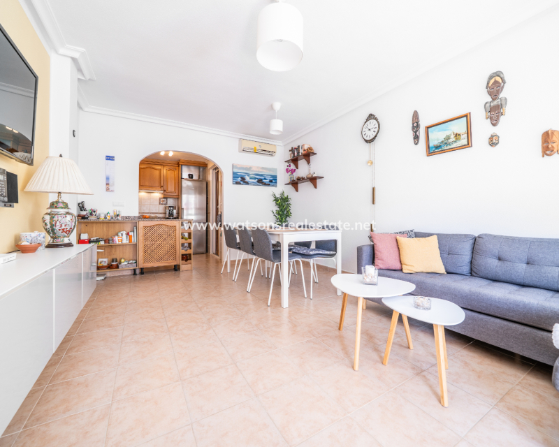 Resale - Quad - Urb. La Marina
