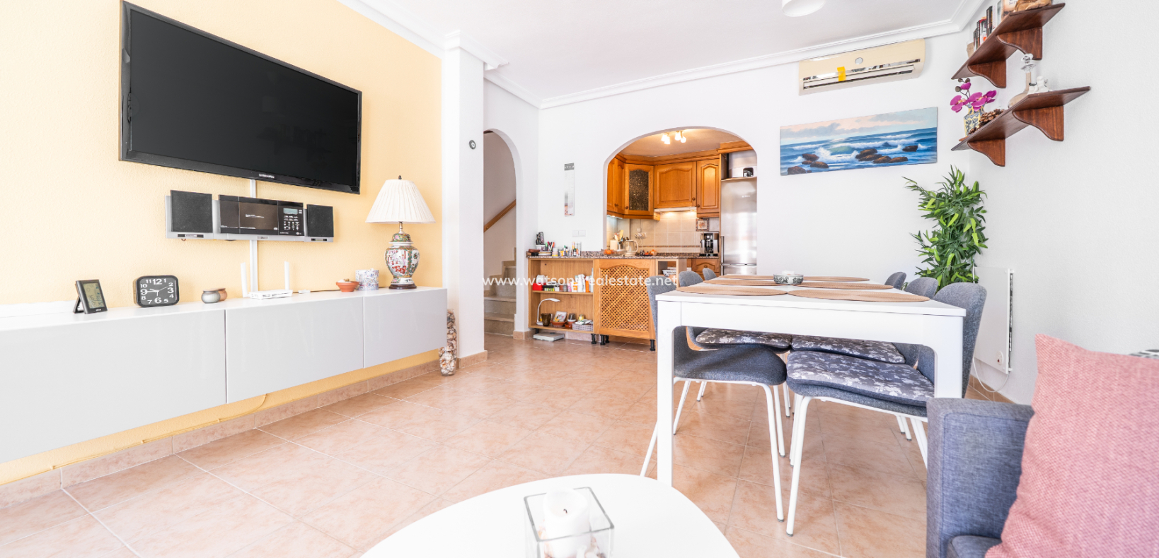 Resale - Quad - Urb. La Marina
