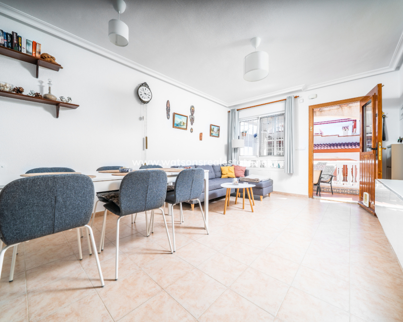 Resale - Quad - Urb. La Marina