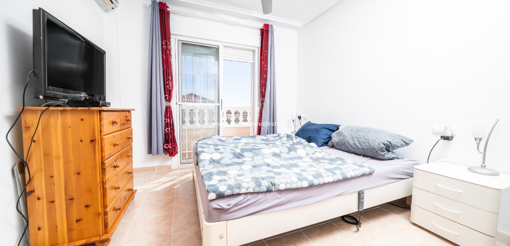 Resale - Quad - Urb. La Marina