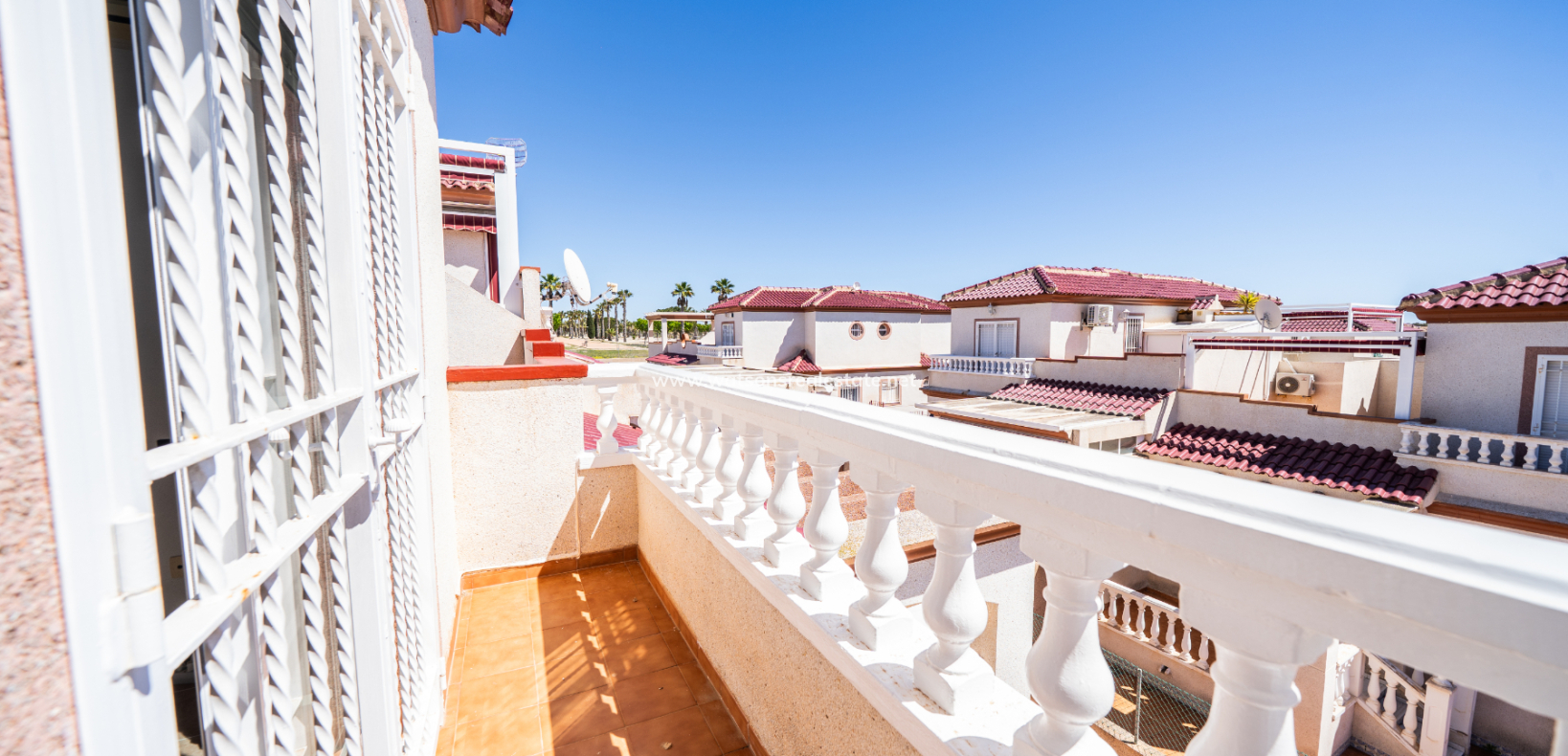 Resale - Quad - Urb. La Marina