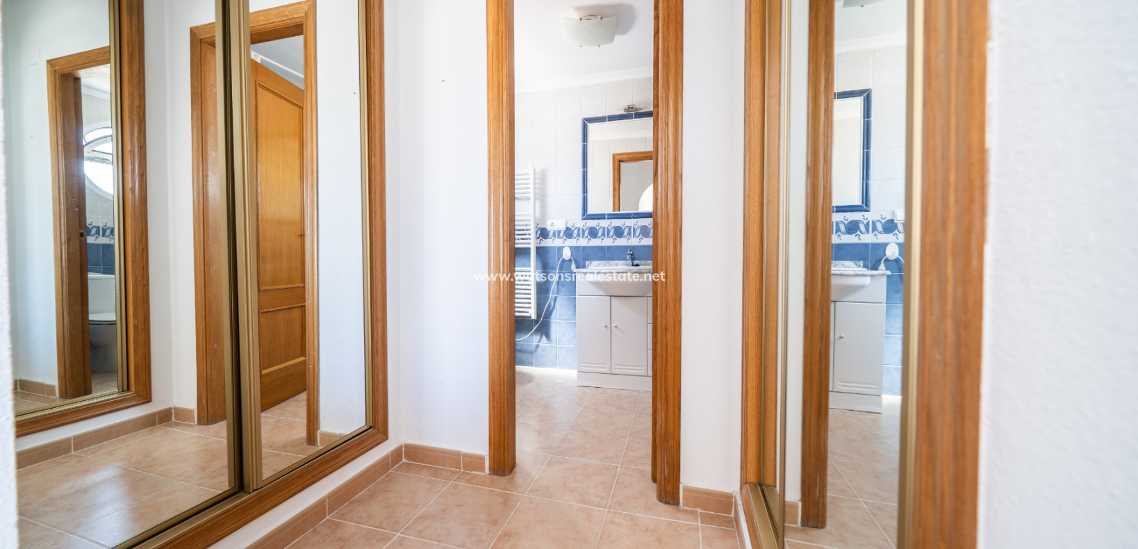 Resale - Quad - Urb. La Marina