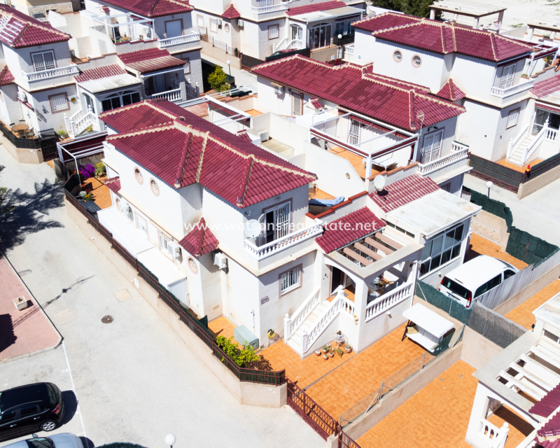 Resale - Quad - Urb. La Marina