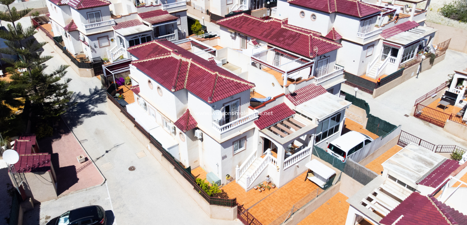 Resale - Quad - Urb. La Marina
