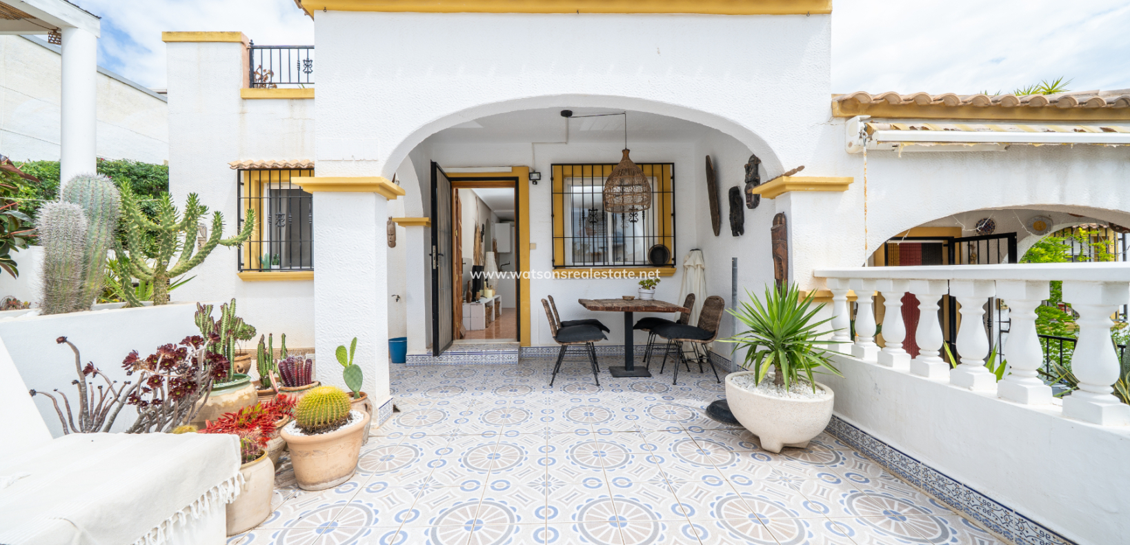 Resale - Quad - Urb. La Marina