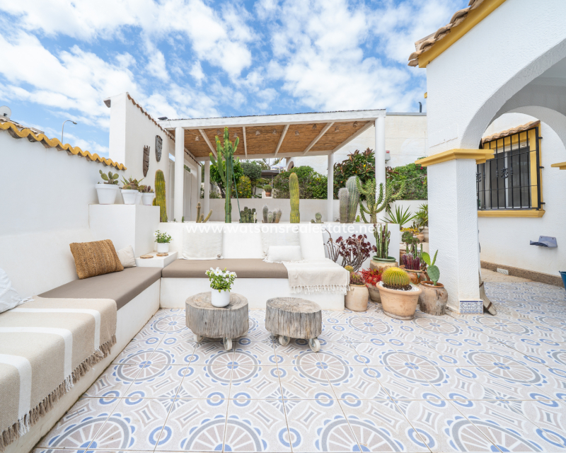 Resale - Quad - Urb. La Marina