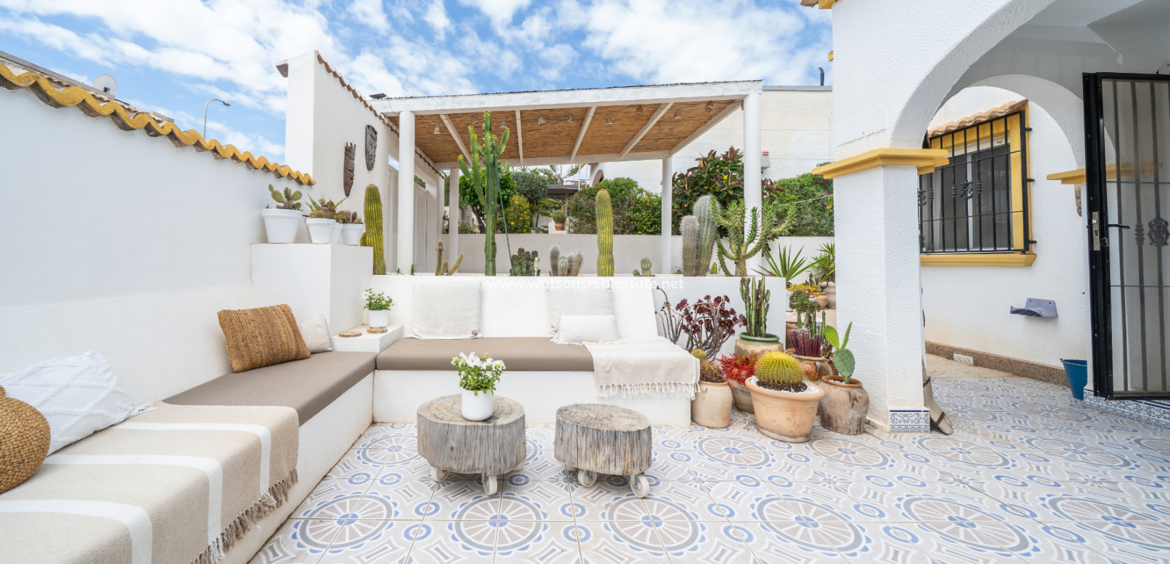 Resale - Quad - Urb. La Marina