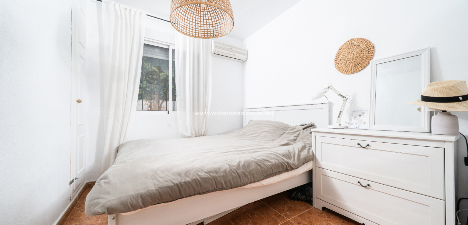 Resale - Quad - Urb. La Marina