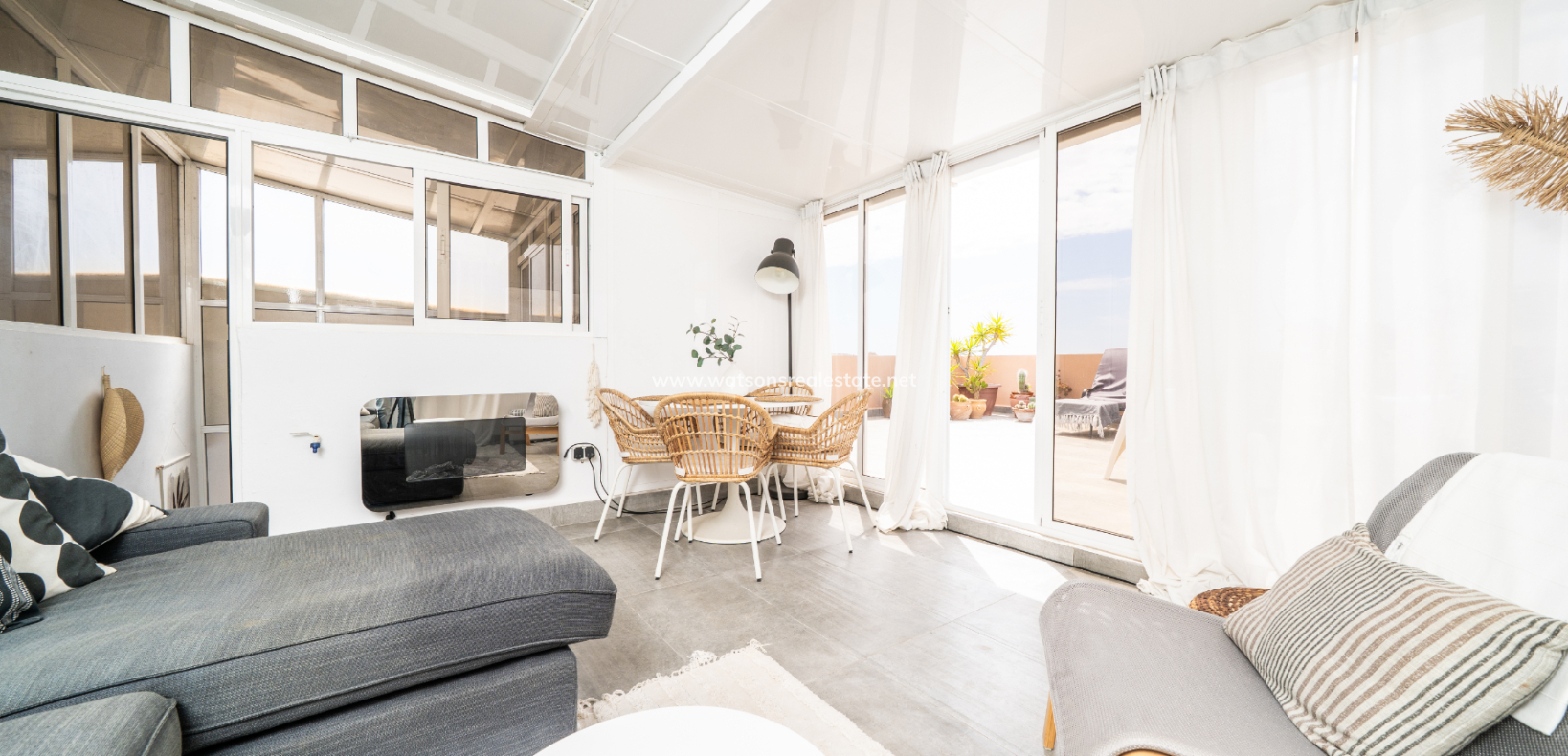 Resale - Quad - Urb. La Marina