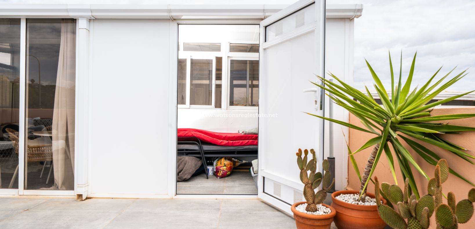 Resale - Quad - Urb. La Marina