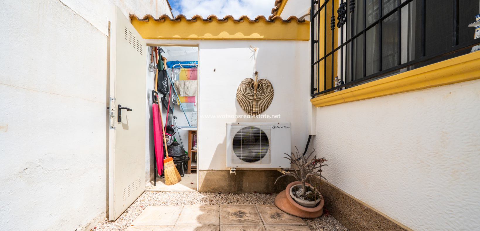 Resale - Quad - Urb. La Marina