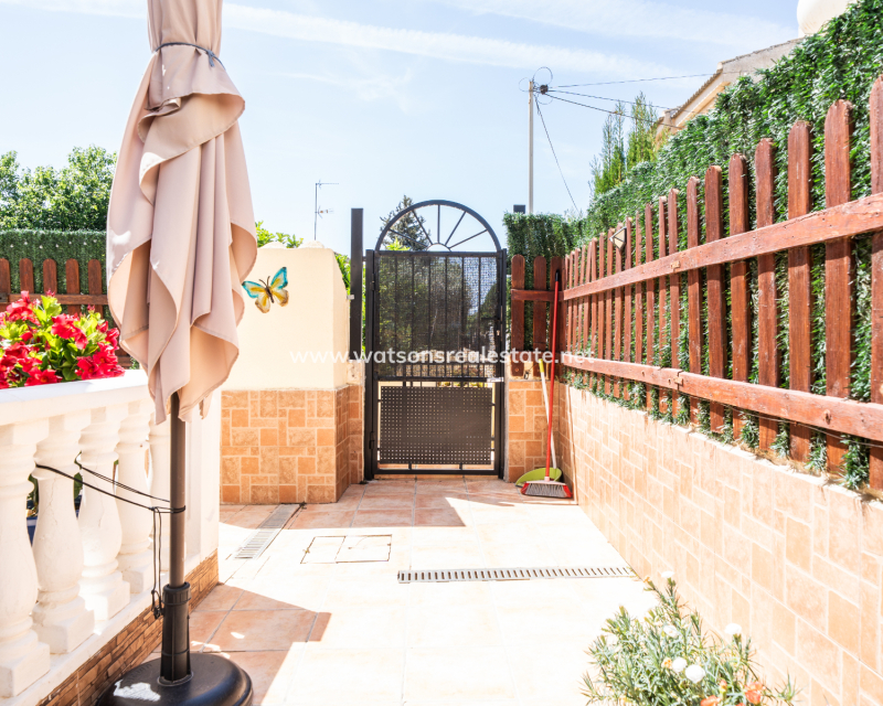 Resale - Quad - Urb. La Marina