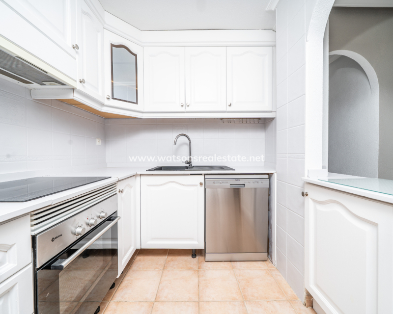 Resale - Quad - Urb. La Marina