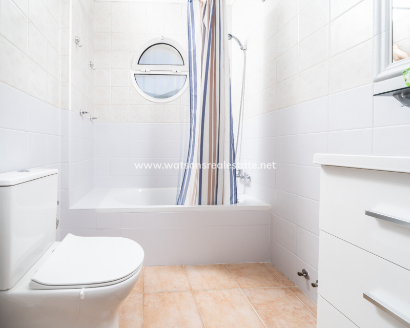 Resale - Quad - Urb. La Marina