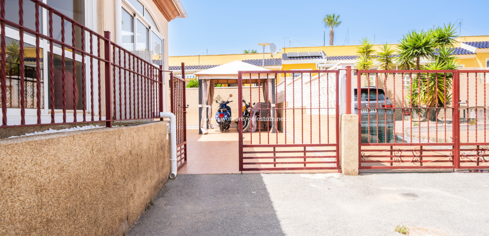 Resale - Quad - Urb. La Marina