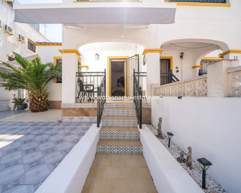 Resale - Quad - Urb. La Marina
