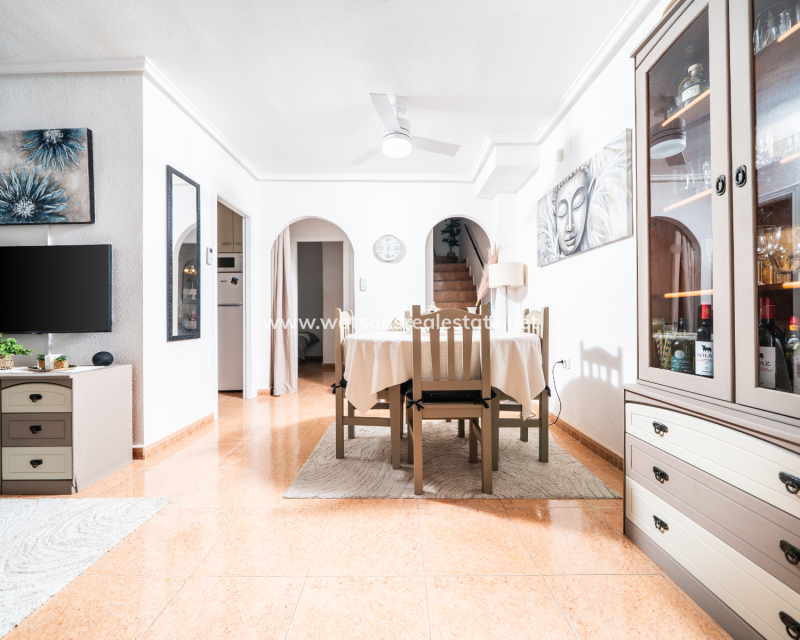 Resale - Quad - Urb. La Marina