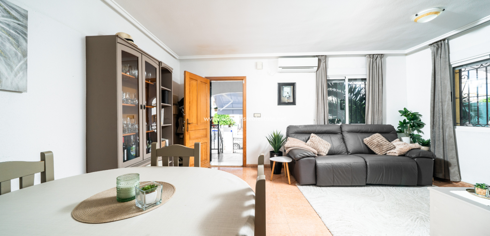 Resale - Quad - Urb. La Marina