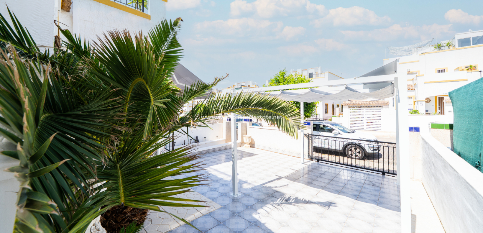 Resale - Quad - Urb. La Marina