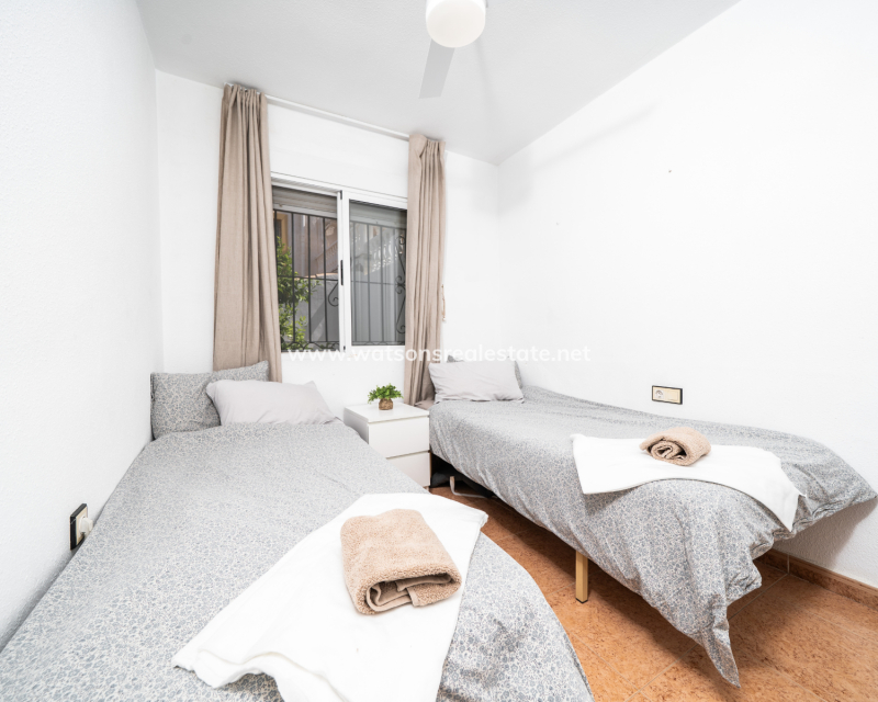 Resale - Quad - Urb. La Marina