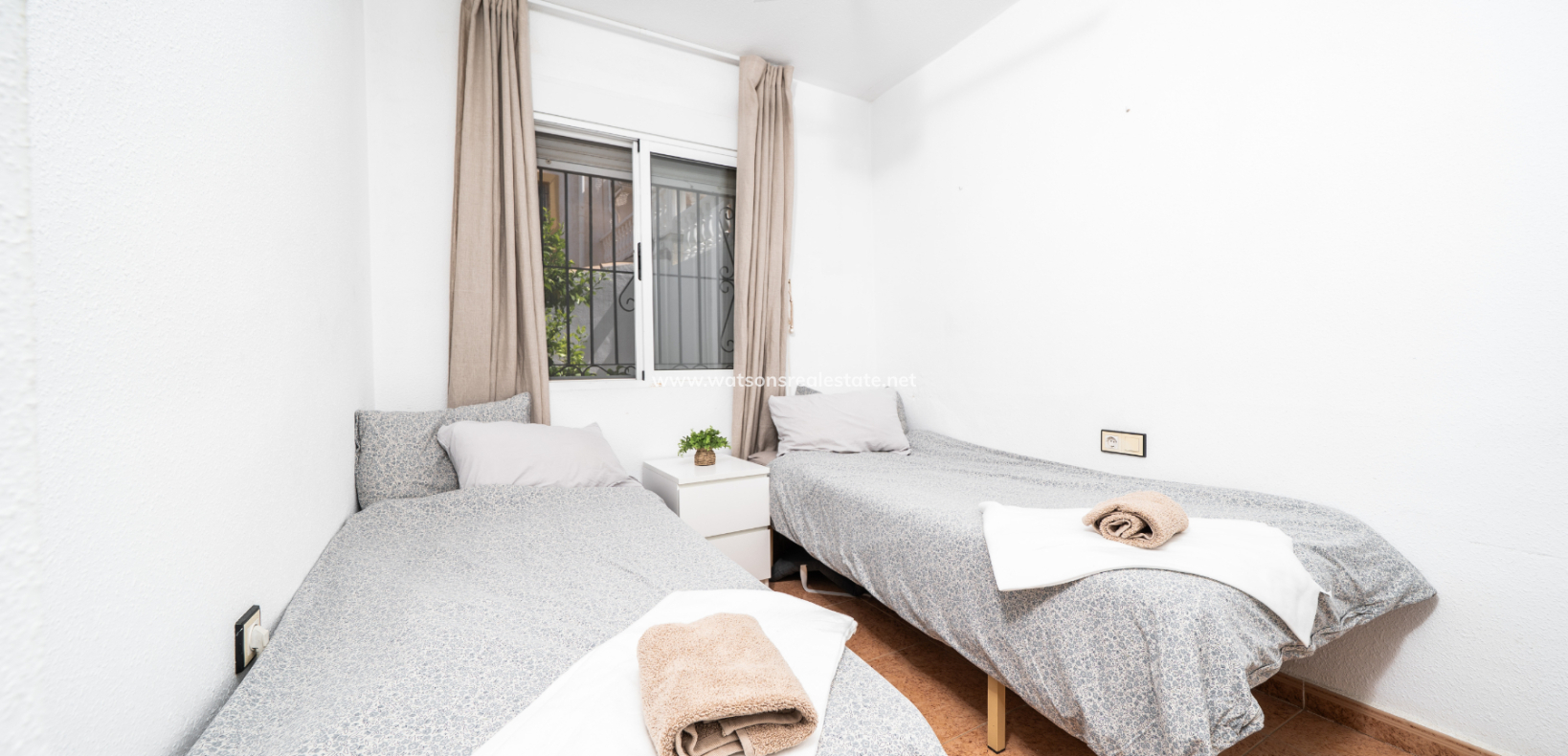 Resale - Quad - Urb. La Marina