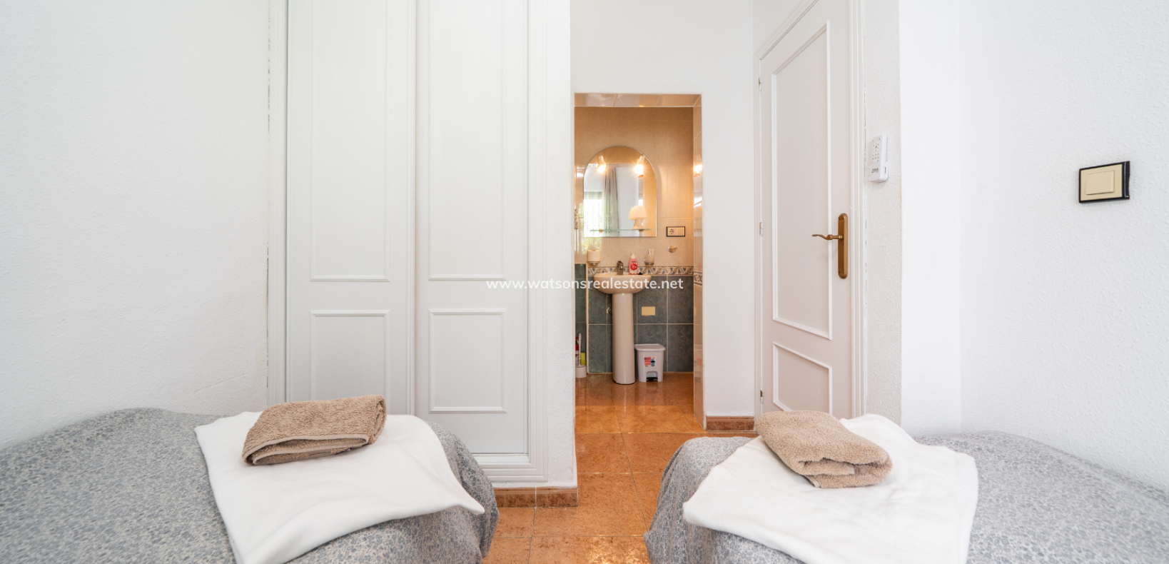 Resale - Quad - Urb. La Marina