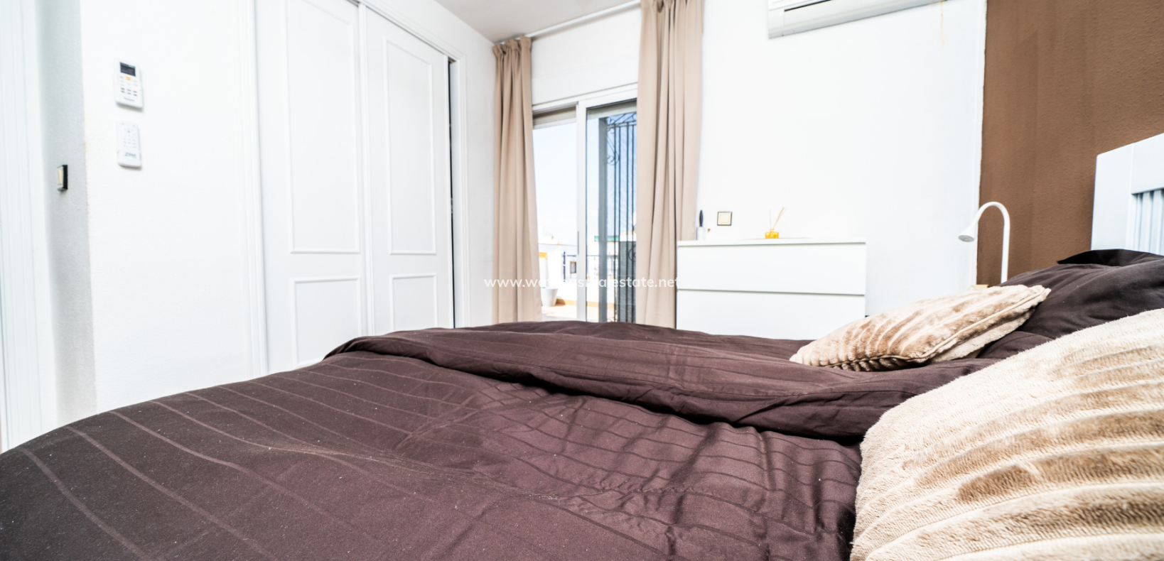 Resale - Quad - Urb. La Marina