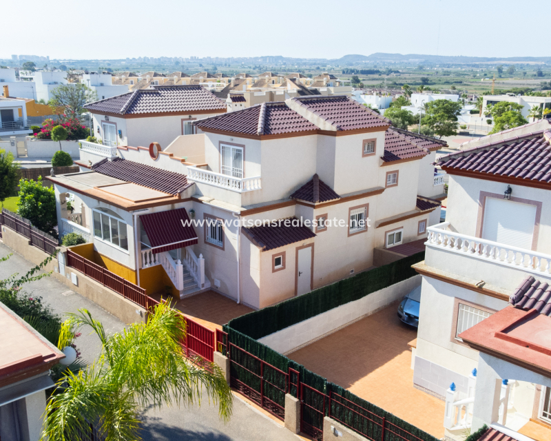 Resale - Quad - Urb. La Marina