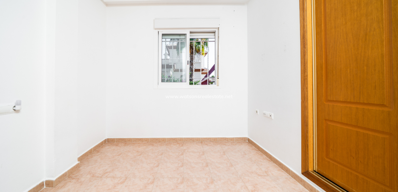Resale - Quad - Urb. La Marina