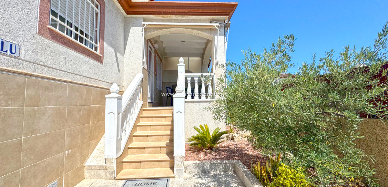 Resale - Quad - Urb. La Marina