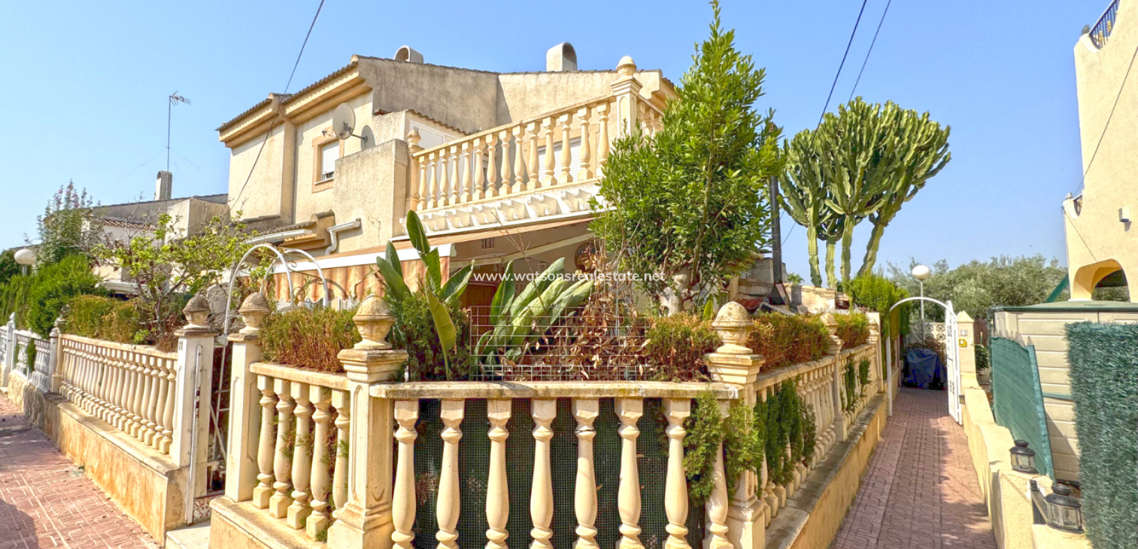 Resale - Quad - Urb. La Marina