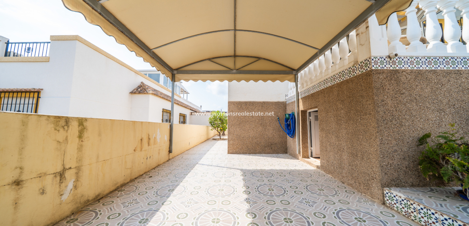 Resale - Quad - Urb. La Marina