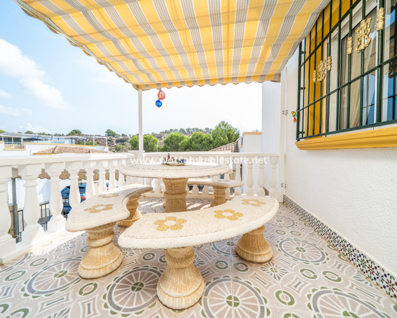 Resale - Quad - Urb. La Marina