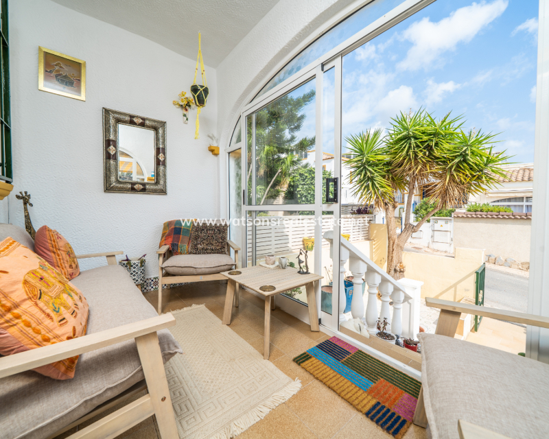 Resale - Quad - Urb. La Marina