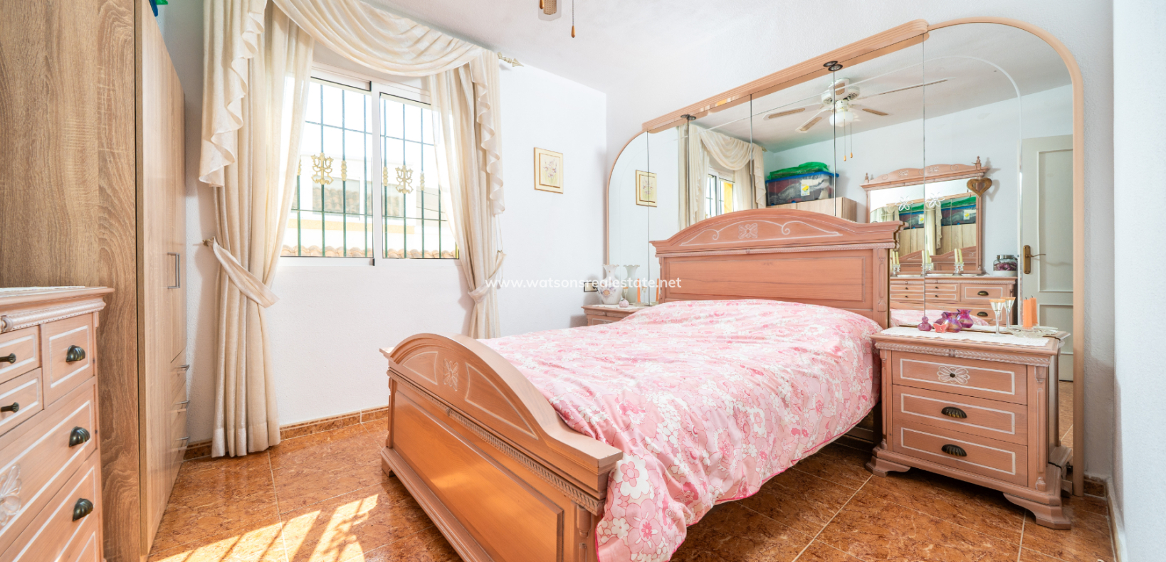 Resale - Quad - Urb. La Marina