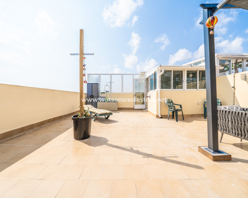 Resale - Quad - Urb. La Marina