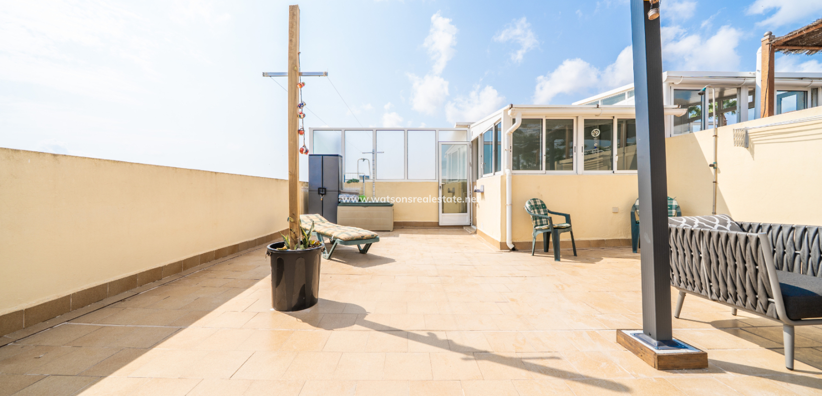 Resale - Quad - Urb. La Marina