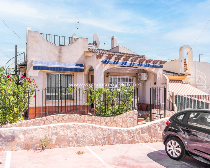 Resale - Quad - Urb. La Marina