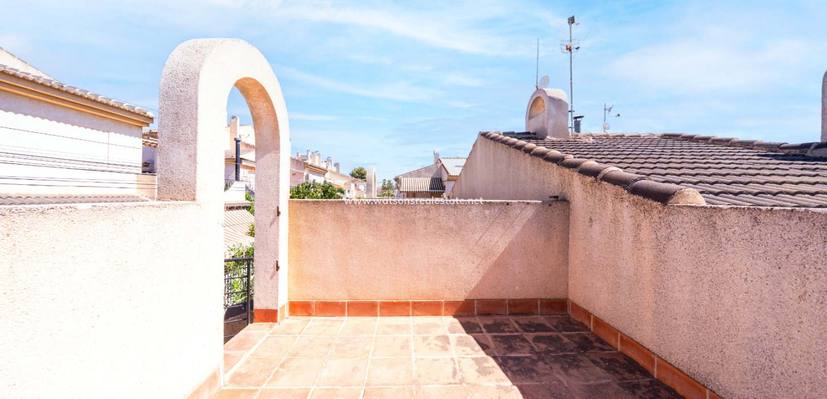 Resale - Quad - Urb. La Marina