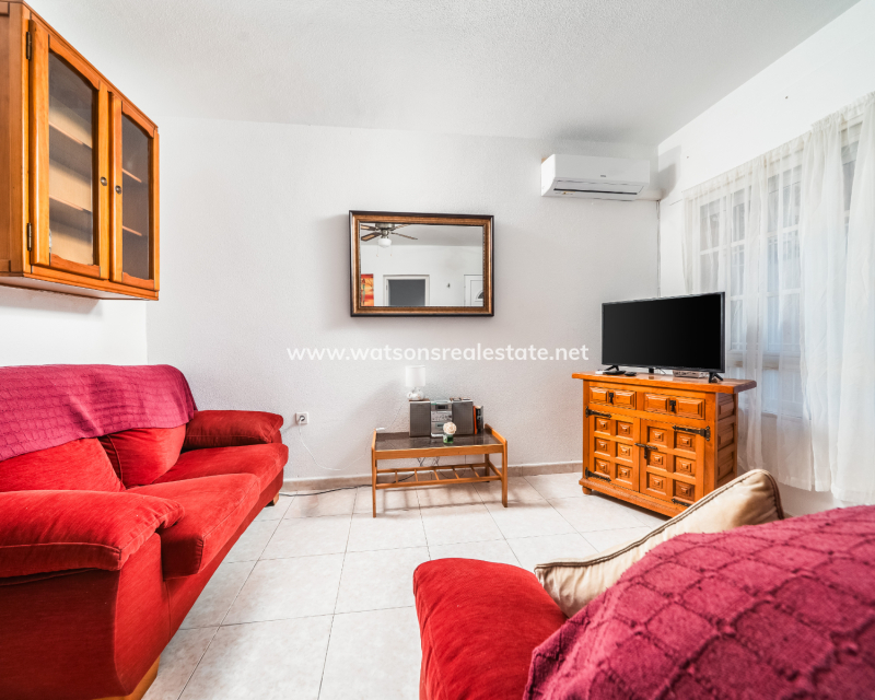 Resale - Quad - Urb. La Marina