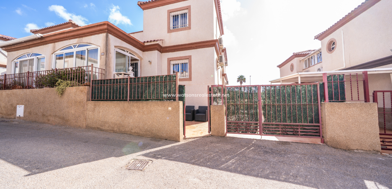 Resale - Quad - Urb. La Marina